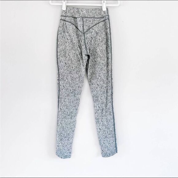 Gymshark Gray Fleur Marled Textured Full Ankle Length High Waist Leggings Sz S - Picture 3 of 9